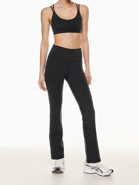TNA Aritzia Life Atmosphere Bootcut
Hi-Rise Legging